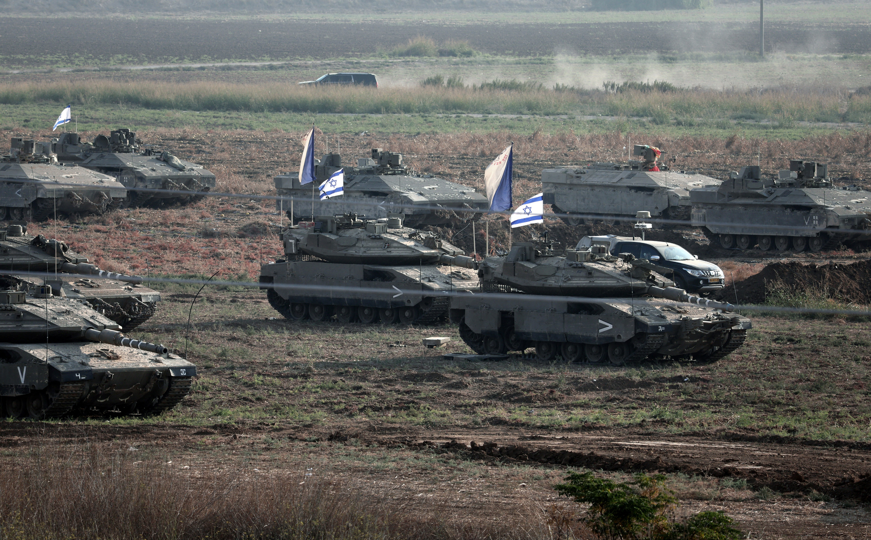 الجيش الإسرائيلي يكشف استعداده لعملية برية في “رفح” لعدد من الدول