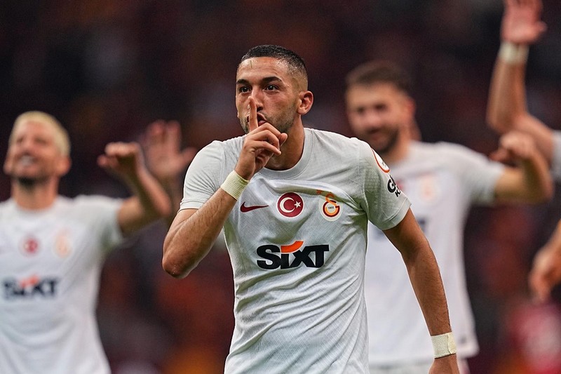 هذه هي المدة التي تفصل حكيم زياش عن عودته للملاعب مرة أخرى