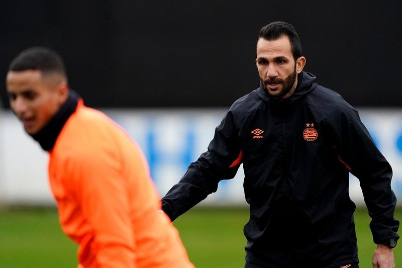 الجامعة الملكية المغربية لكرة القدم تنفي أنباء التواصل مع عادل رمزي ليلتحق بالطاقم التقني للمنتخب الوطني