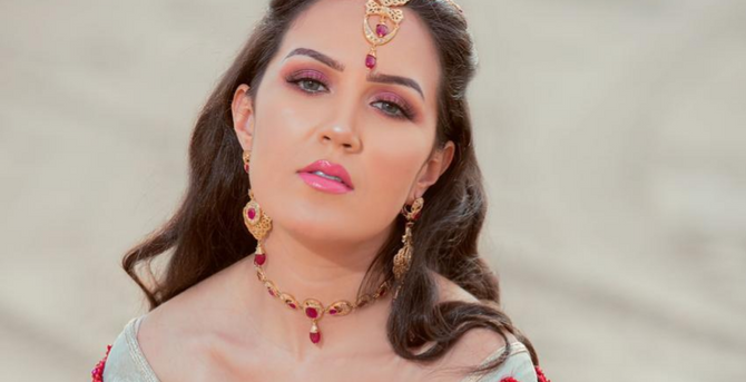 هند بنجبارة تؤدي أغنية الجنريك الخاصة بالمسلسل الرمضاني الجديد “حرير الصابرة”