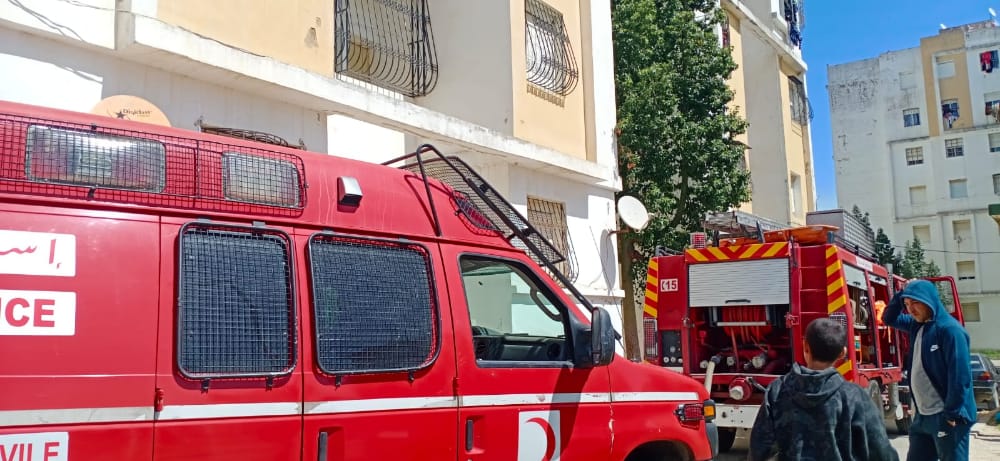 مصرع شخص وإصابة ثلاثة آخرين بحريق محل تجاري بالميناء الترفيهي في مارينا طنجة