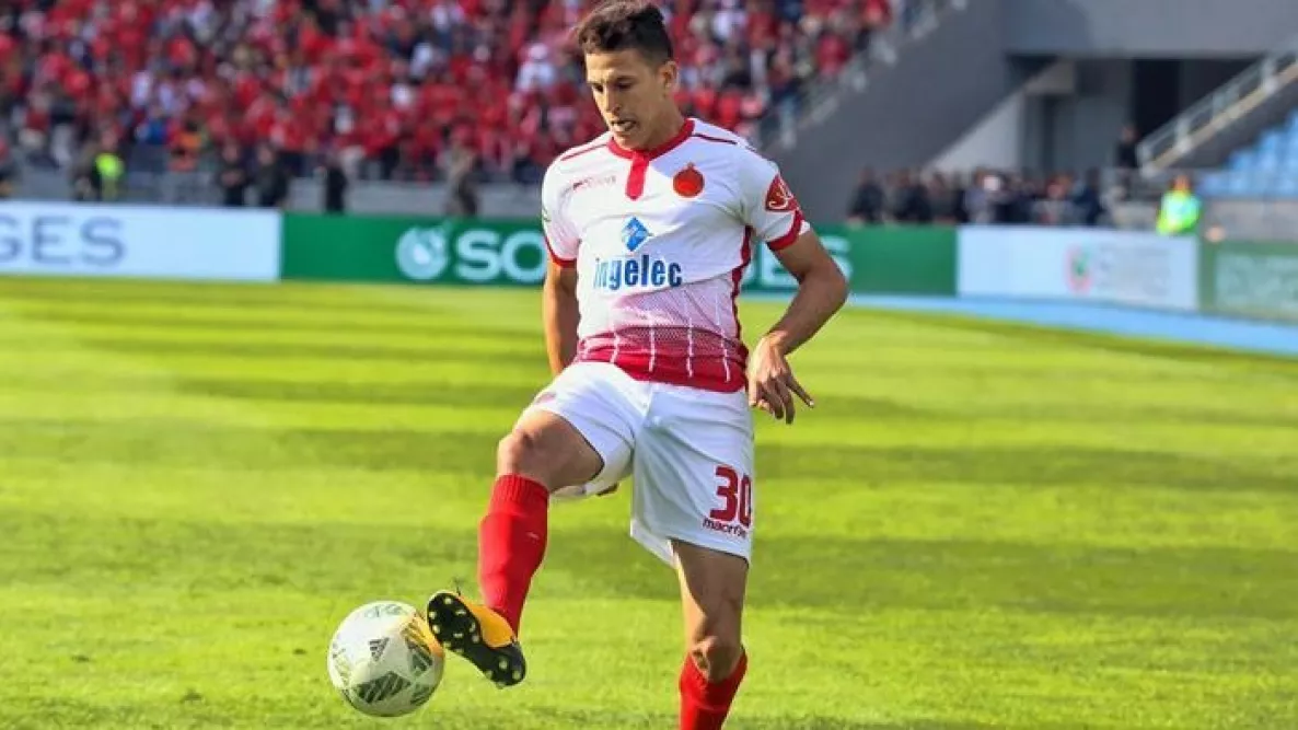 نهيري يتعاقد رسميا مع نادي بلدية المحلة