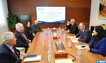 التوقيع على اتفاق شراكة بين المنصة الصناعية المندمجة “ميدبارك” والشركة الكندية الفاعلة في مجال الطيران “شيمكو”