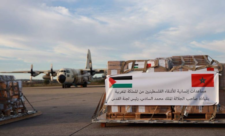 إطلاق عملية مساعدات إنسانية عن طريق البر لفائدة السكان الفلسطينيين يؤكد على “الحس الإنساني العالي والتضامني والأخوي”