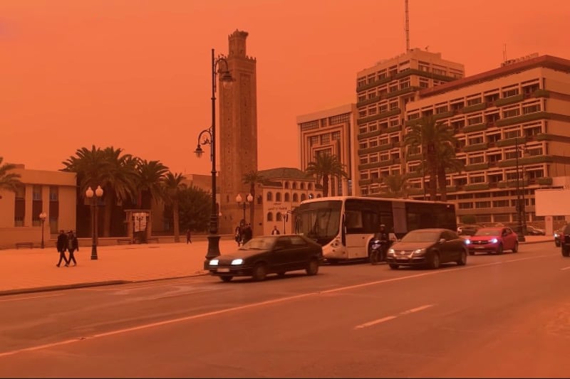 “لعجاج” وضعف الرؤية لمستعملي الطريق بوجدة والمنطقة الشرقية يومي الخميس والجمعة (نشرة إنذارية)