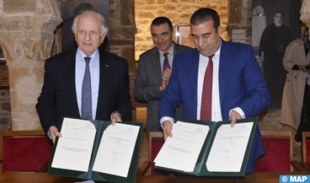 الصويرة:توقيع اتفاقية شراكة تروم تطوير الصناعة الطبية