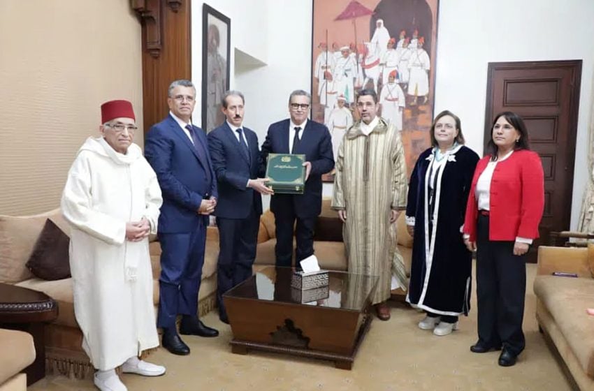 عزيز أخنوش اليوم يتسلم مقترحات الهيئة المكلفة بمراجعة مدونة الأسرة قصد رفعها للنظر السامي لصاحب الجلالة الملك محمد السادس