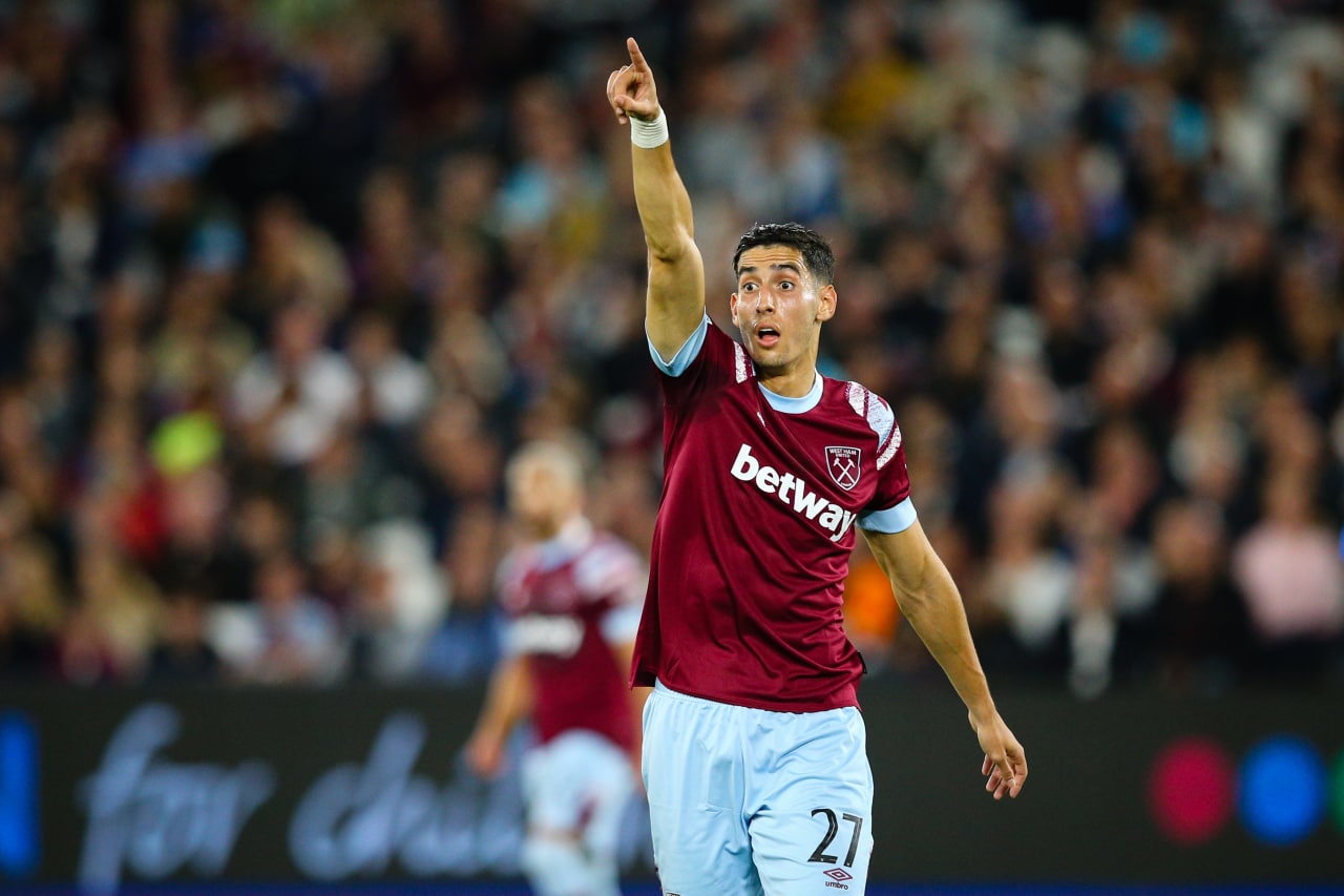 أكرد يخسر مكانه في التشكيلة الأساسية لنادي ويست هام يونايتد