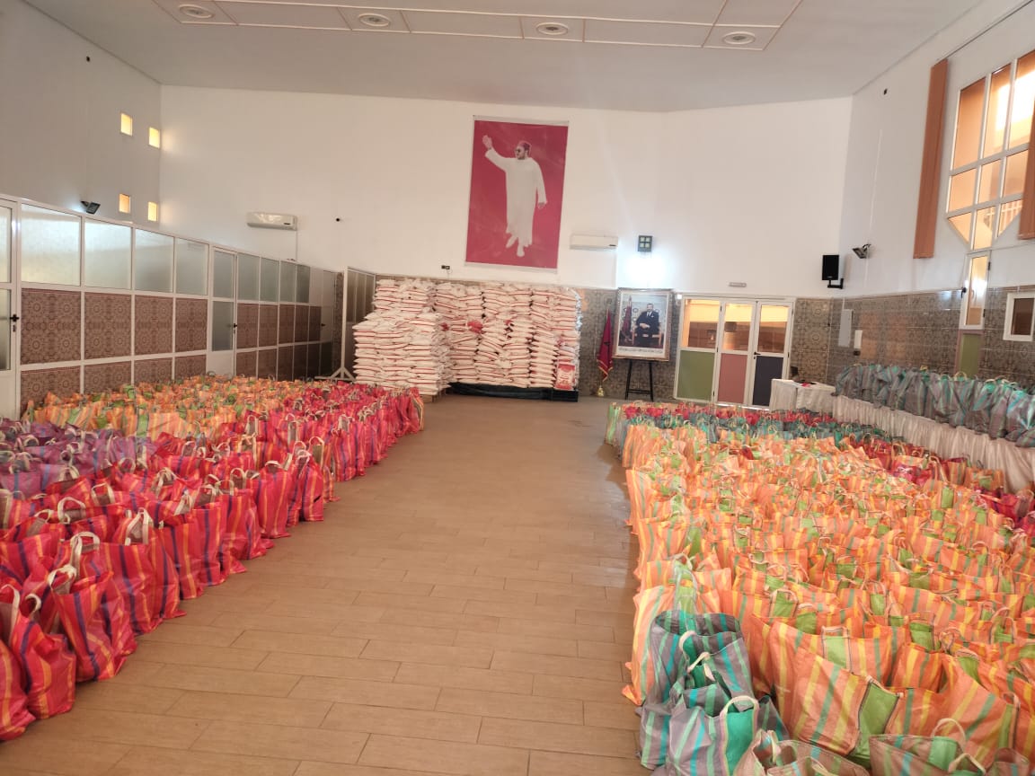 جمعية الشبيبة توزع قففا رمضانية على الفئات الهشة وتقيم فطورا جماعيا لفائدة المهاجرين