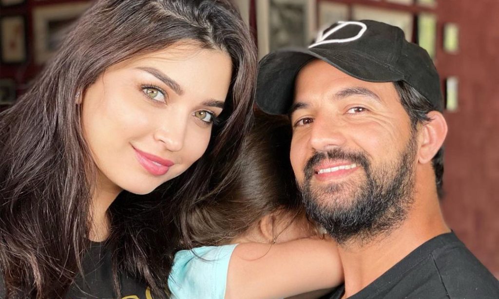 فرح الفاسي عن خبر طلاقها : “الموضوع مكيخص تا شي حد”