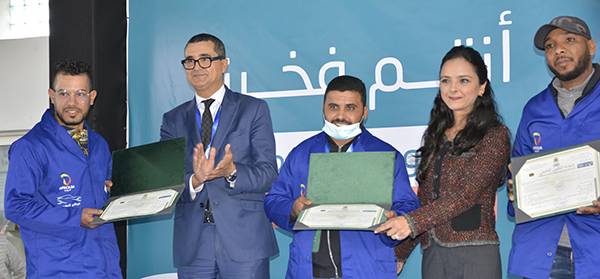 تنظيم حفل توزيع الشهادات على الفوجين الرابع والخامس من التكوين التأهيلي الخاص بمهنيي الميكانيك “تكوين المعلّم” بالداخلة