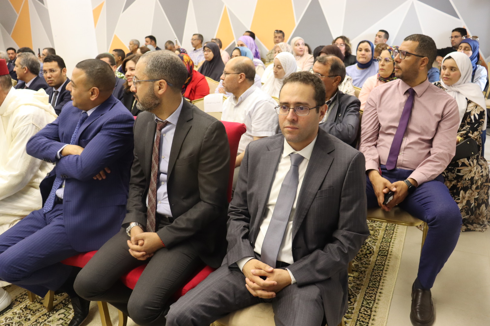 والي جهة الشرق يُقدم حصيلة المشاريع المنجزة بعمالة وجدة أنجاد للمبادرة الوطنية للتنمية البشرية ويُعْطِي انطلاقة “الألف يوم الأولى أساس مستقبل أطفالنا” (صور)