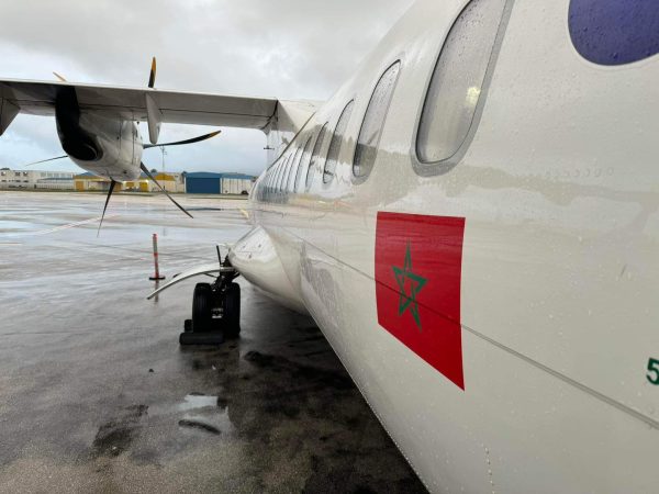 طائرة مغربية تتعرض لحادثة تصادم بسرب من الطيور