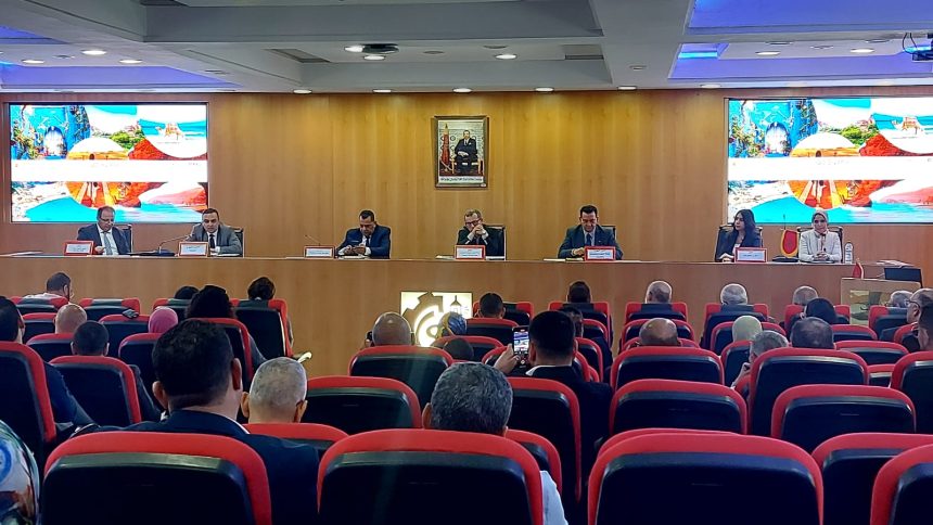 لقاء تواصلي حول البرنامج الوطني لدعم المقاولات السياحية “GO SIYAHA”بطنجة