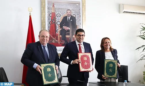 التوقيع على مذكرة تفاهم لتسريع الرقمنة في قطاعات التجارة والتوزيع والصناعة بالمغرب