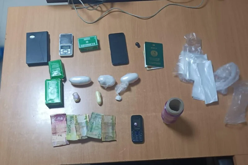 توقيف شخصين يحملان الجنسية النيجيرية للاشتباه في تورطهما في الاتجار بالمخدرات الصلبة الكوكايين والبوفا