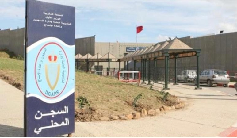 متابعة شخص ينتحل صفة صحافي وضابط مخابرات في حالة اعتقال بتطوان