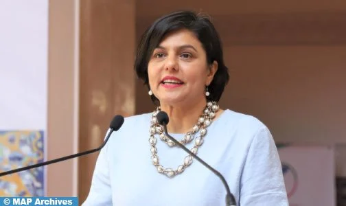 توشيح سفيرة ماليزيا السابقة بالمغرب بالوسام العلوي من درجة الحمالة الكبرى