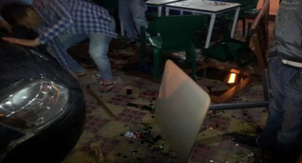 دهس مجموعة أشخاص في ساحة ”جامع لفنا ”