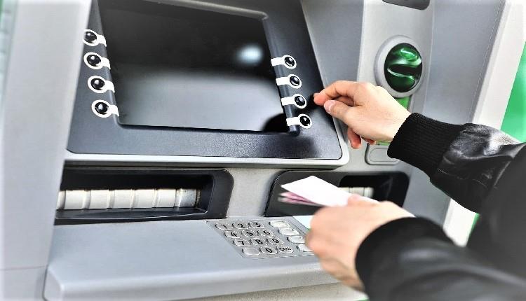 بنك المغرب يعلن عن اتخاذ إجراءات‭ ‬استباقية‭ ‬لضمان‭ ‬التموين‭ ‬الكافي‭ ‬للشبابيك‭ ‬البنكية‭ ‬بالأوراق‭ ‬البنكية