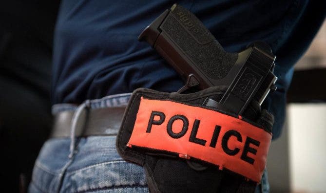 استخدام السلاح الوظيفي لتحييد خطر صادر عن شخص كان في حالة اندفاع قوية بالفنيدق