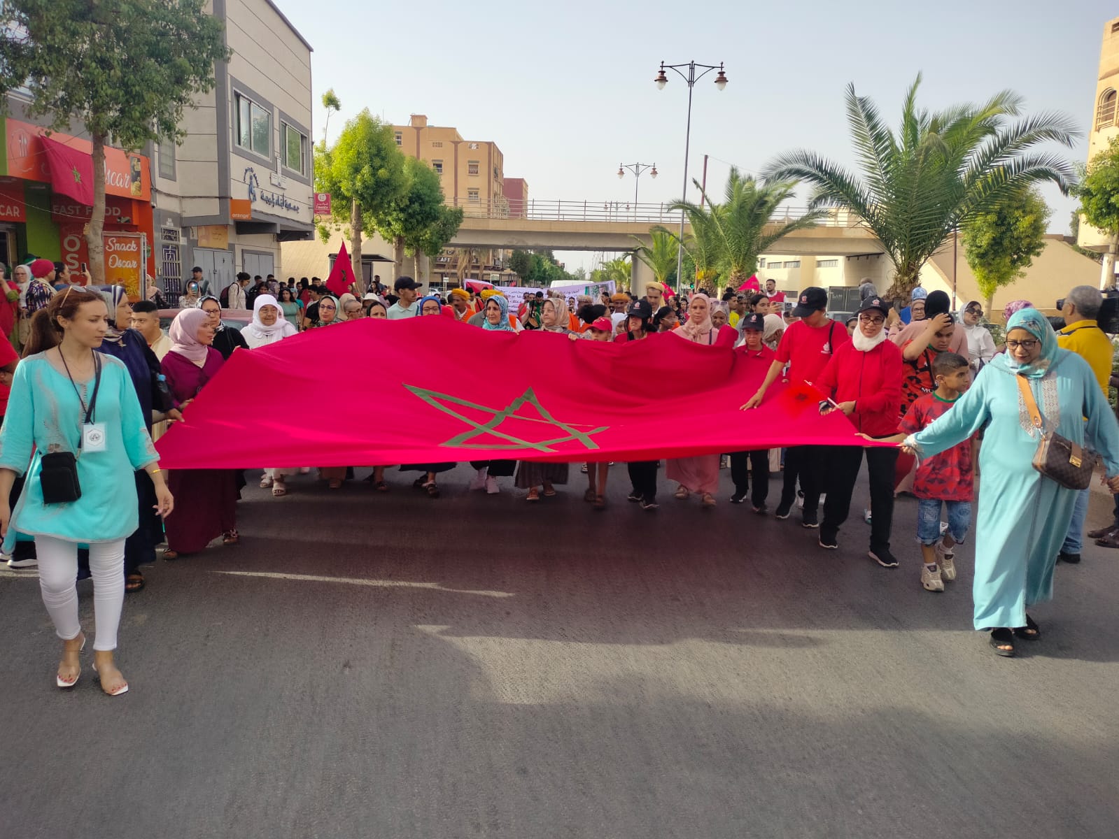 جمعيات المجتمع المدني بوجدة تحتفي بالذكرى الفضية لعيد العرش