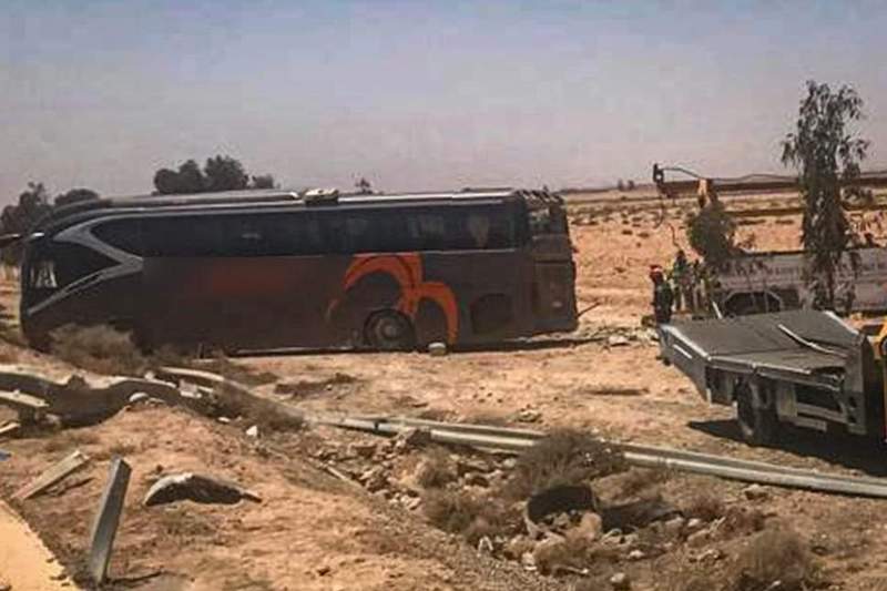 مصرع جنديين وإصابة آخرين بجروح متفاوتة الخطورة إثر انقلاب حافلة مسافرين على مستوى إقليم شيشاوة