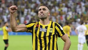 المفاوضات بين عبدالرزاق حمدالله والتعاون السعودي تتوقف لخلافات مالية