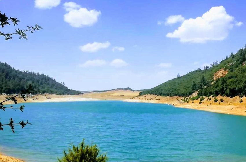 رفع شارة اللواء الأزرق ببحيرة أكلمام أزكزا كأول بحيرة طبيعية بالمغرب