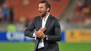 نادي الوحدة السعودي يعرض على مدرب الرجاء الرياضي جوزيف زينباور تدريب الفريق