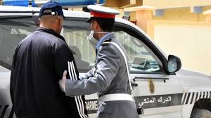 توقيف شخص للاشتباه في استهلاك وترويج مخدرات صلبة وسط سيارة رباعية الدفع بجماعة اثنين اشتوكة