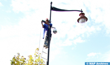  رصد اعتمادات مالية بقيمة تصل إلى 136 مليون درهم لتنفيذ برنامج يروم توسعة شبكة المراقبة بالفضاء العام بمدينة طنجة