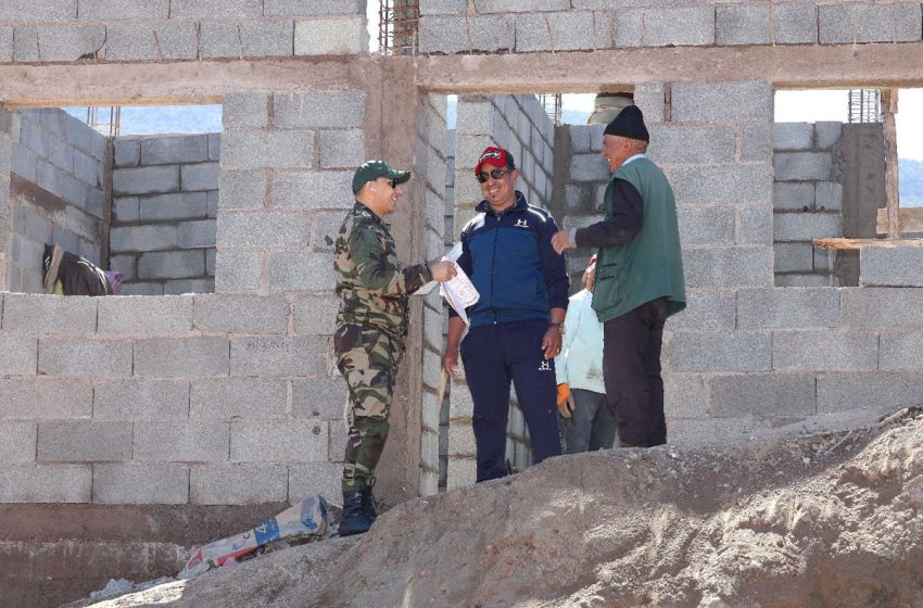 الأسر بجماعة بوابوض بإقليم شيشاوة تستعد للعودة لمنازلها بعد إعادة بنائها جراء زلزال الحوز