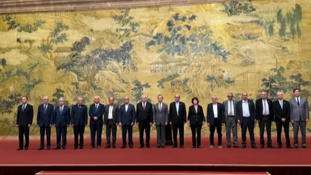  فتح وحماس توقعان “إعلان بكين” لانهاء الانقسام