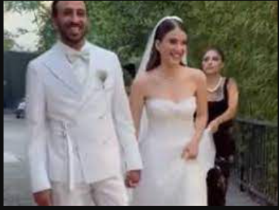 بطلا المسلسل التركي “الطائر الرفراف” يحتفلان بحفل زفافهما