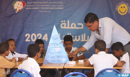 حملة “بحر بلا بلاستيك 2024” تحط بمدينة الداخلة