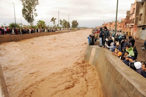 مواطنون في وارزازات يكشفون معطيات صادمة بشأن الفيضانات التي شهدتها المنطقة لي