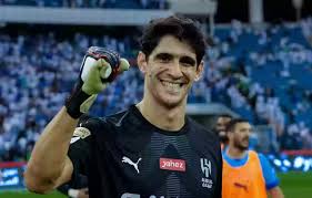 ياسين بونو وأمين عدلي ينافسان على كأس السوبر