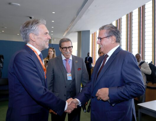 رئيس الحكومة عزيز أخنوش يتباحث مع نظيره رئيس الوزراء الهولندي