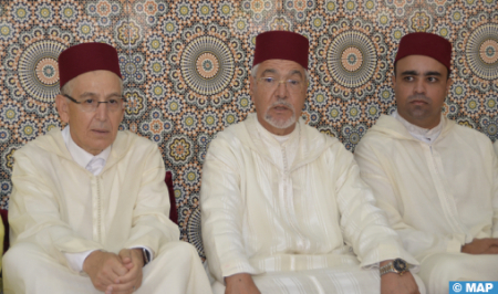 تسليم هبة ملكية لشرفاء الزاوية القادرية البودشيشية