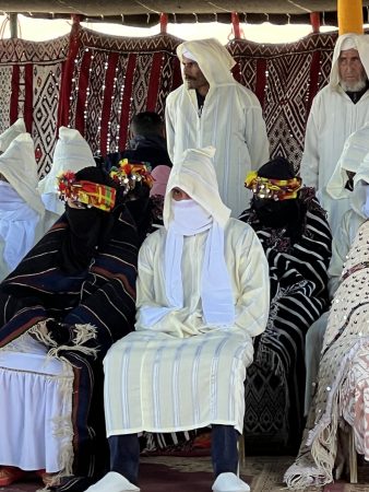 موسم إملشيل.. عقد قران 30 عريساً وعروساً في إطار فعاليات موسم الخطوبة السنوي