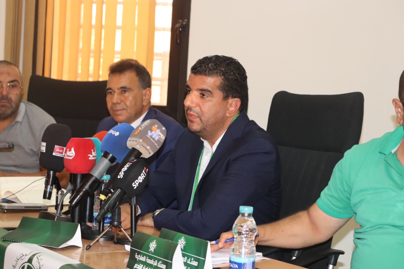 بلاغ من نادي المولودية الوجدية يُعْلِنُ فيه رفع المنع الدولي عن الفريق وتسوية الأمور المادية لدى FIFA