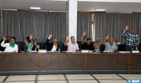   مجلس عمالة فاس يصادق على عدد من اتفاقيات الشراكة ذات الطابع الاجتماعي والثقافي والرياضي