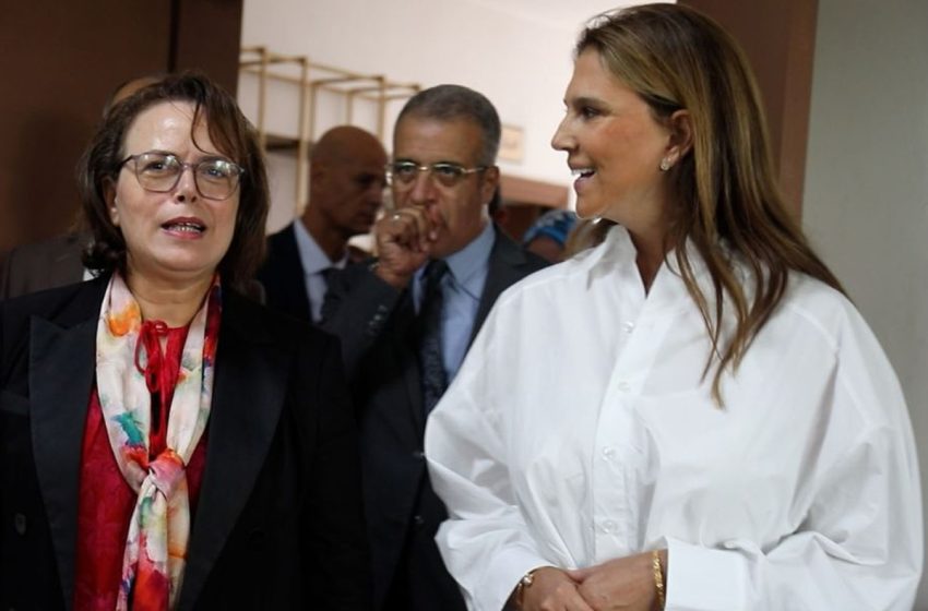 عواطف حيار في زيارة تفقدية لثلاث مراكز اجتماعية بإقليم مديونة