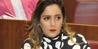 كليلة بونعيلات تدافع عن الرابور ” طوطو”