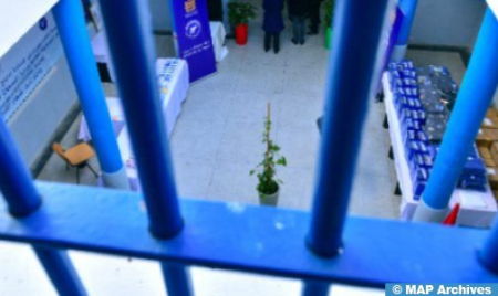 تنظيم لقاء تحسيسي لفائدة نزلاء ونزيلات السجن المحلي 2 بالداخلة حول تعزيز الثقافة المالية لدى السجناء