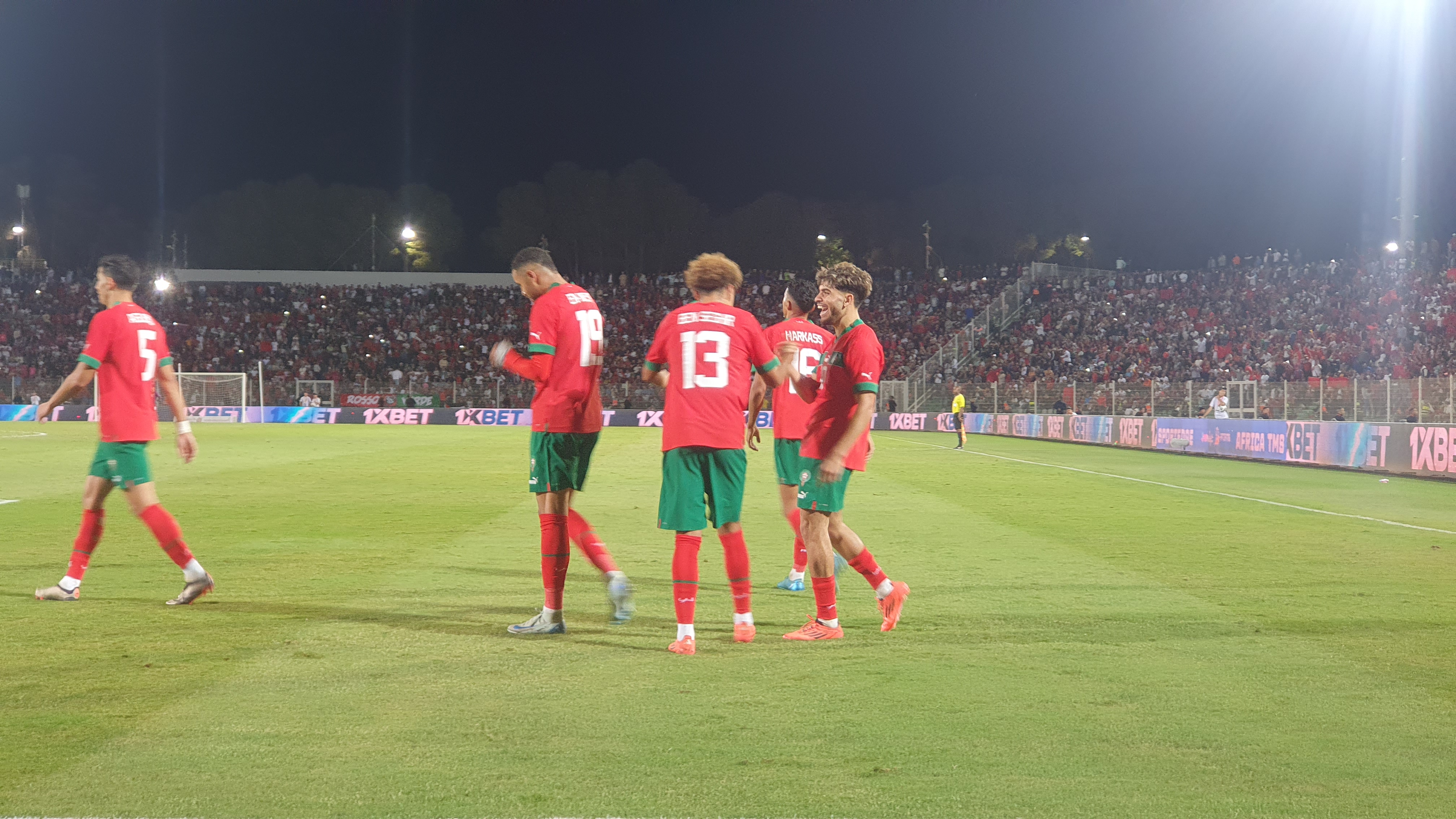 الأسود يكتسحون إفريقيا الوسطى برباعية نظيفة ويواصلون تصدر المجموعة