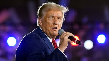 المرشّح الجمهوري دونالد ترامب.. المهاجرين غير نظاميين قال إنهم يجلبون “جينات سيئة” إلى الولايات المتحدة