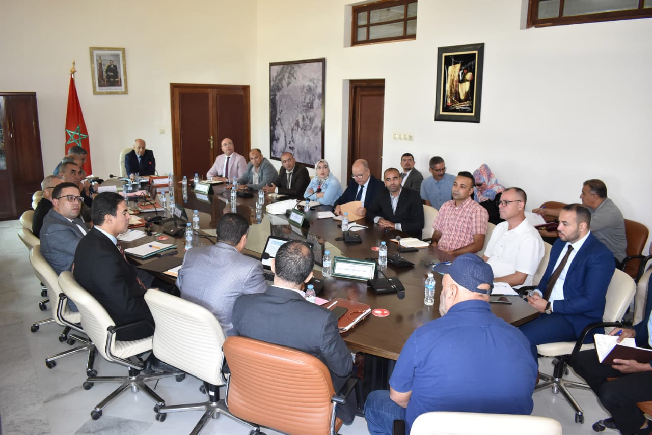 تاوريرت: عامل الإقليم يترأس اجتماع اللجنة الإقليمية للتنمية البشرية