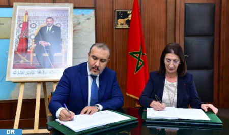 التوقيع على عقد لنقل الغاز الطبيعي عبر أنبوب الغاز المغاربي-الأوروبي